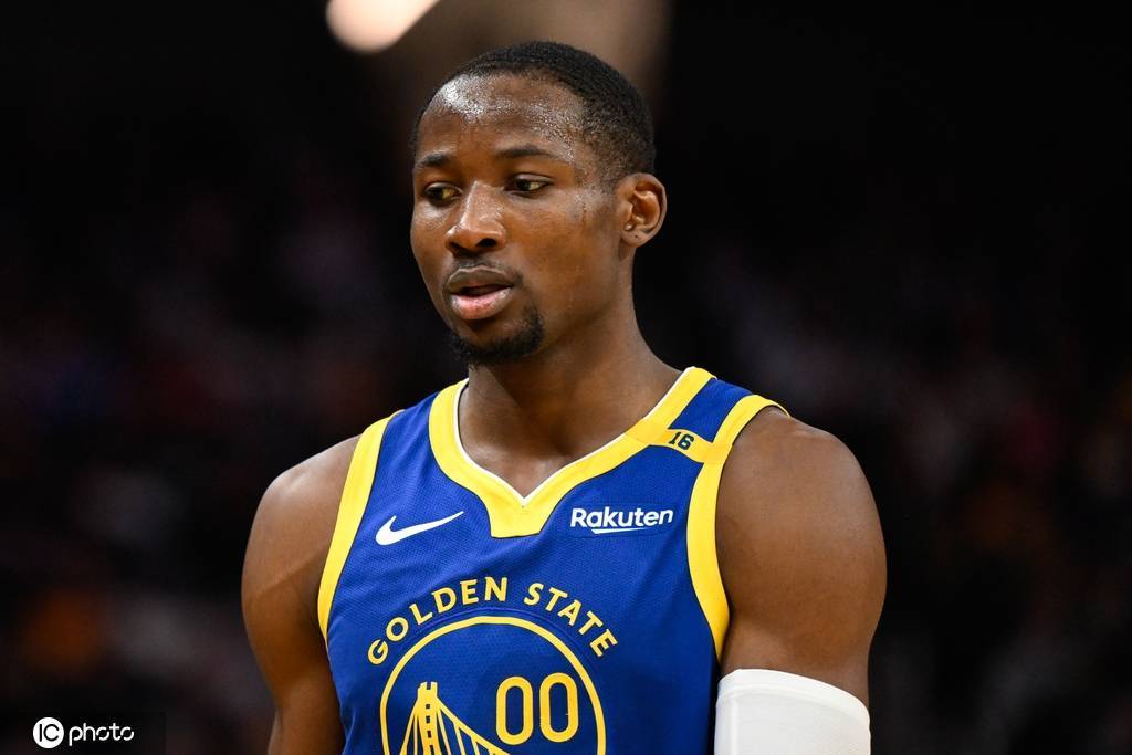 太阳用奥尼尔+理查兹+4个次轮报价库明加 遭勇士拒绝